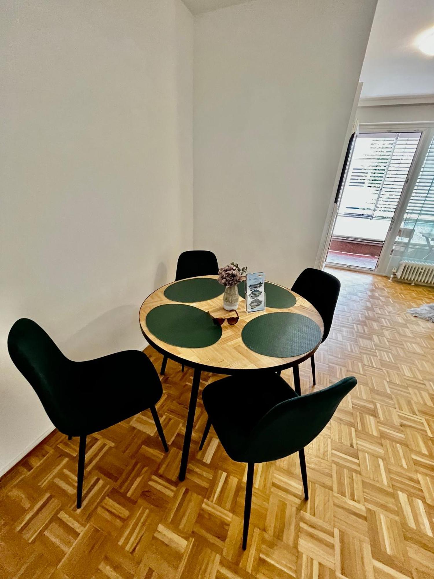 Ganze Ferienwohnung In Top Lage Mit Loggia Klagenfurt am Woerthersee Exteriör bild